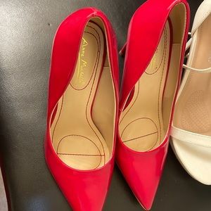 Red pumps